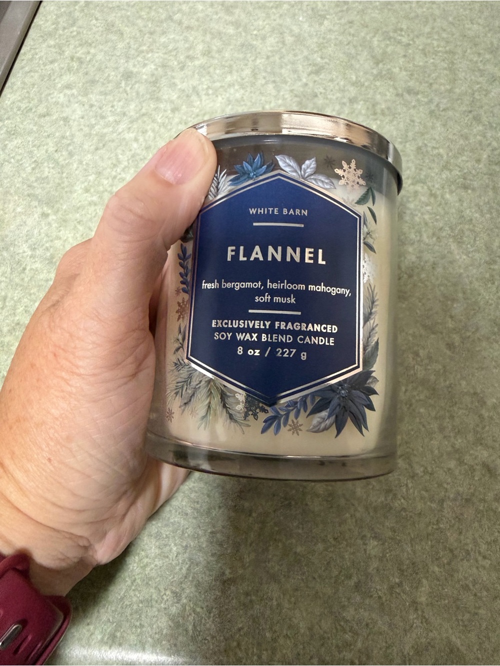 Bath & Body Works White Barn Flannel Candle - Blue